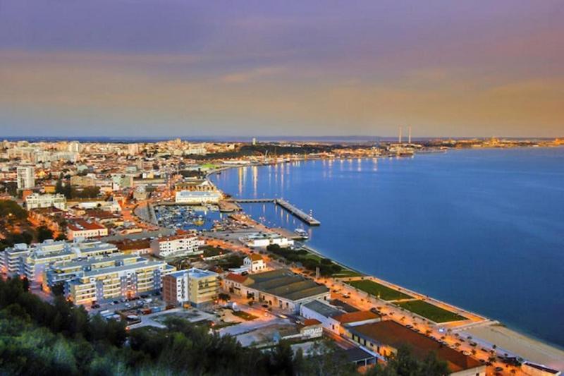 Apartamento Situado Na Zona Costeira Da Cidade Setubal Bagian luar foto